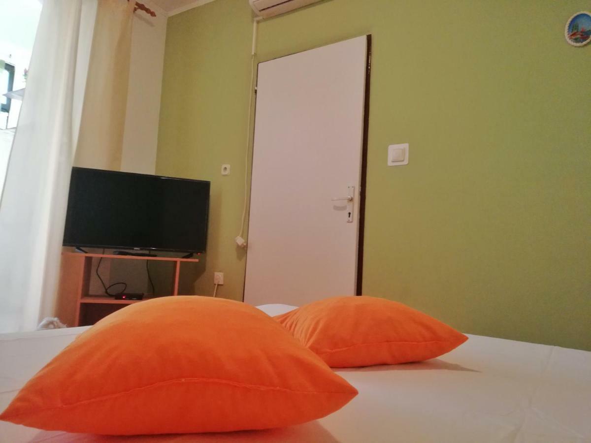 Apartments Jadranka Tucepi Luaran gambar